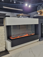 Каминокомплект Cube 36 - Белый с черным с очагом Astra 36 RF (выставочный образец) Каминокомплект Cube 36 - Белый с черным с очагом Astra 36 RF (выставочный образец)